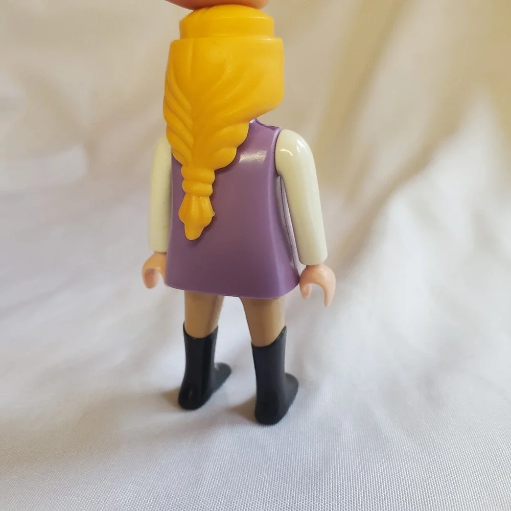 Playmobil Figure Lady Mom Woman Equestrian Horse Riding Ranch Farm Rider Purple